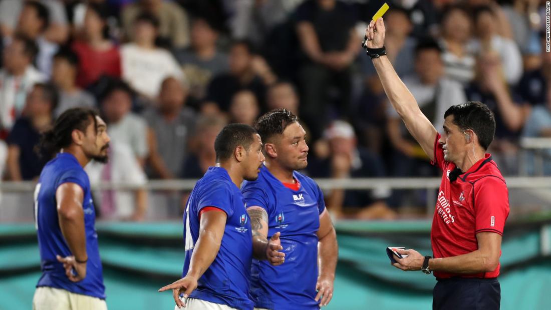 Scotland&#39;s cause is helped by a yellow card for Samoa&#39;s Ed Fidow, temporarily reducing the Pacific Islanders to 14 men. Fidow is later sent off for a second yellow card.