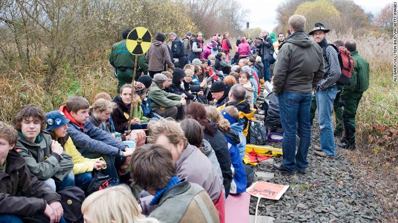 Protesters block railway tracks outside Gorleben in 2010. 