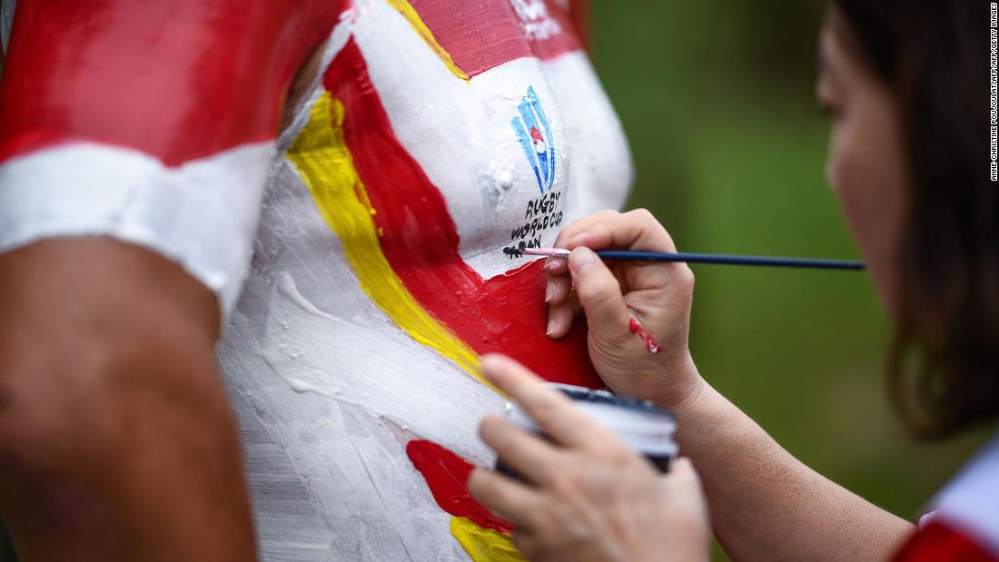 Japanese superfan turns body into canvas for World Cup