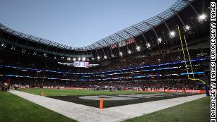 New Tottenham Hotspur Stadium dazzles for its first NFL game as