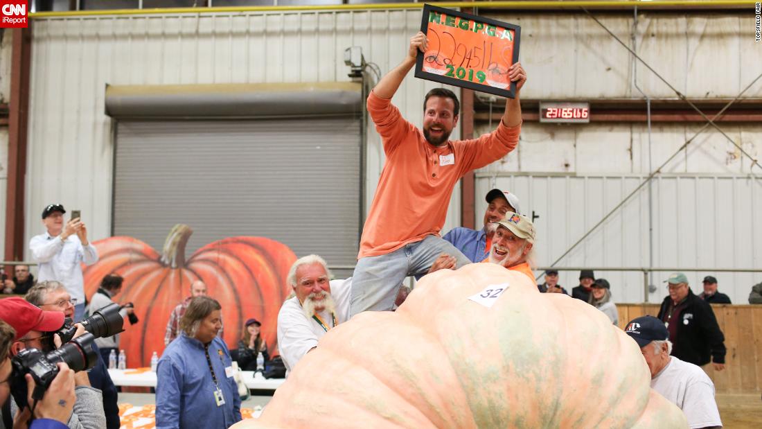 This recordbreaking pumpkin is heavier than a small car and big enough