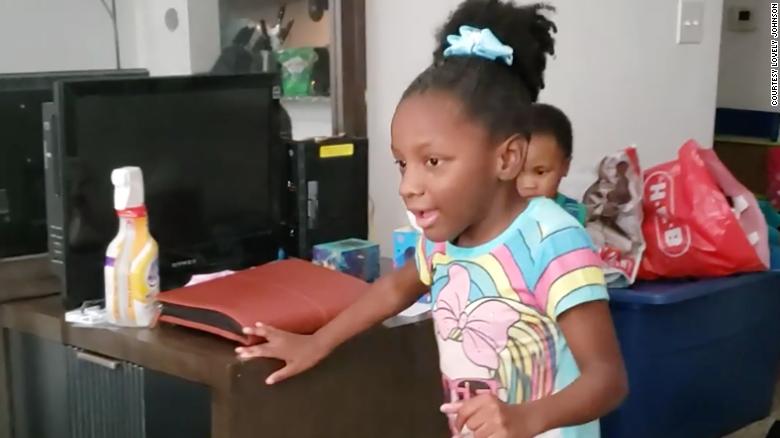 This 6 Year Old Girl With Cerebral Palsy Just Took Her First Steps