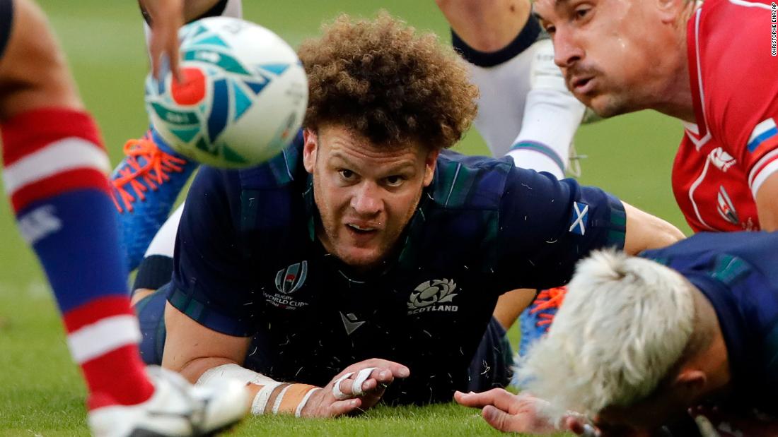 Scotland continued its push for a spot in the World Cup quarterfinals with a bonus-point 61-0 win over Russia in Shizuoka. 