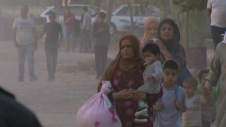 Fleeing civilians tell CNN they don&#39;t know where it&#39;s safe