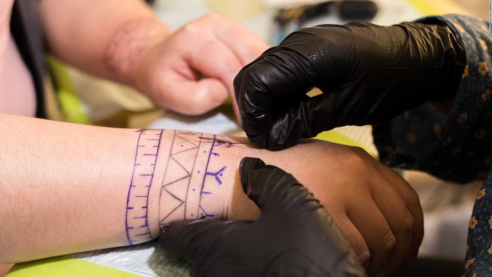Reclaiming Inuit Culture One Tattoo At A Time Cnn Travel
