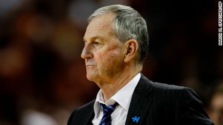 Jim Calhoun, famous UConn coach, is accused of sexist behavior in new ...