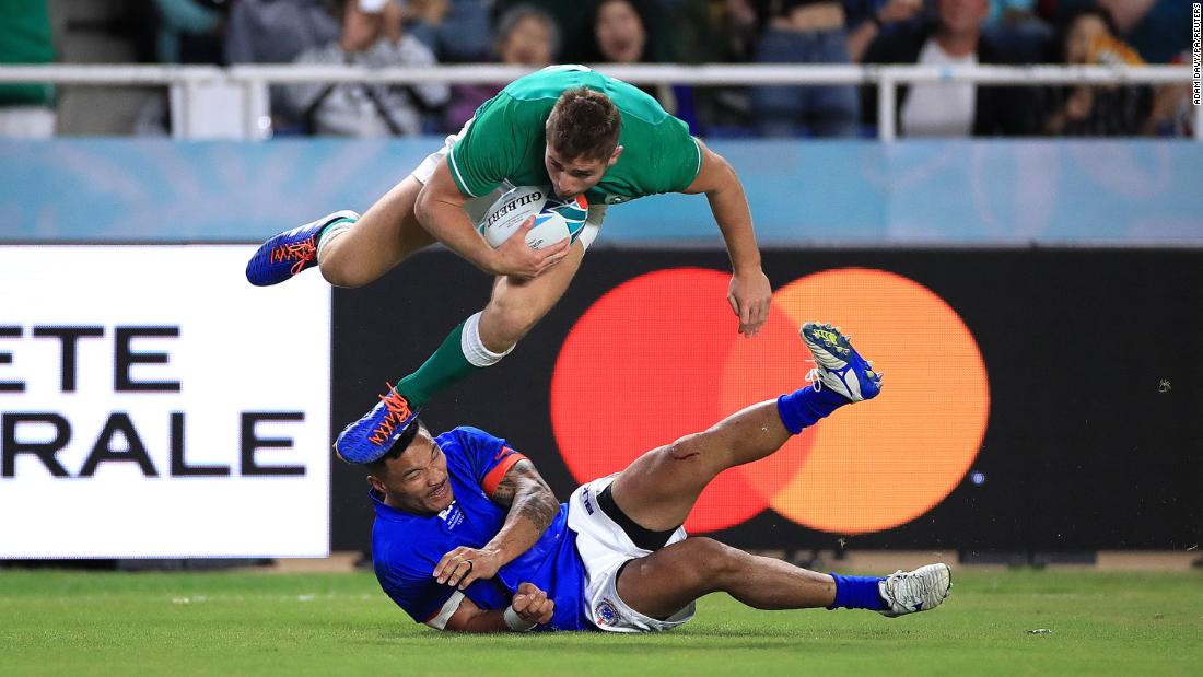Larmour scored his side&#39;s fifth try of the game as Ireland -- which has never won the World Cup -- advanced to the quarterfinals.