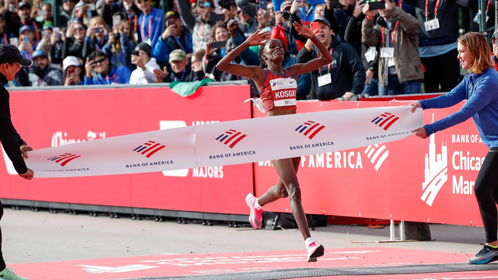 Brigid Kosgei Destroys Women's World Record At Chicago Marathon - CNN