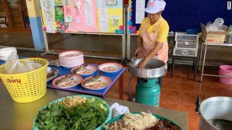 Some 48% of Thailand&#39;s monks are overweight compared with 39% of the Thail male population.