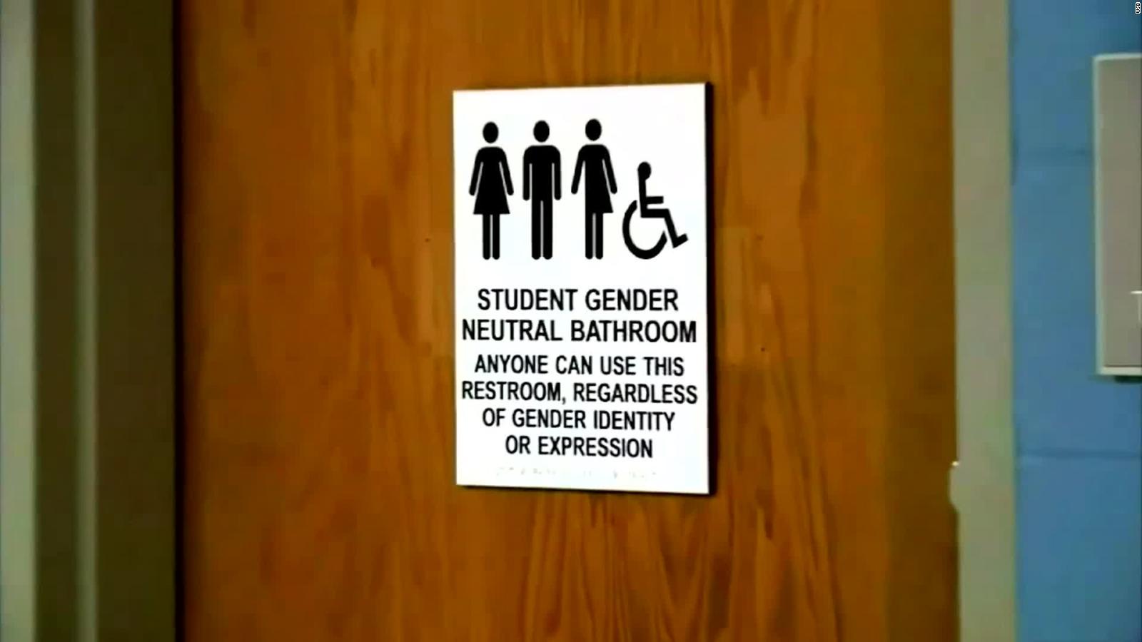 Georgia School District Reverses Transgender Friendly Bathroom Policy