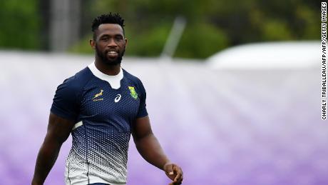 South Africa&#39;s Siya Kolisi attends a training session at the Arcs Urayasu Park in Urayasu, Chiba Prefecture on September 16, 2019, ahead of the 2019 Japan Rugby World Cup. (Photo by CHARLY TRIBALLEAU / AFP)        (Photo credit should read CHARLY TRIBALLEAU/AFP/Getty Images)