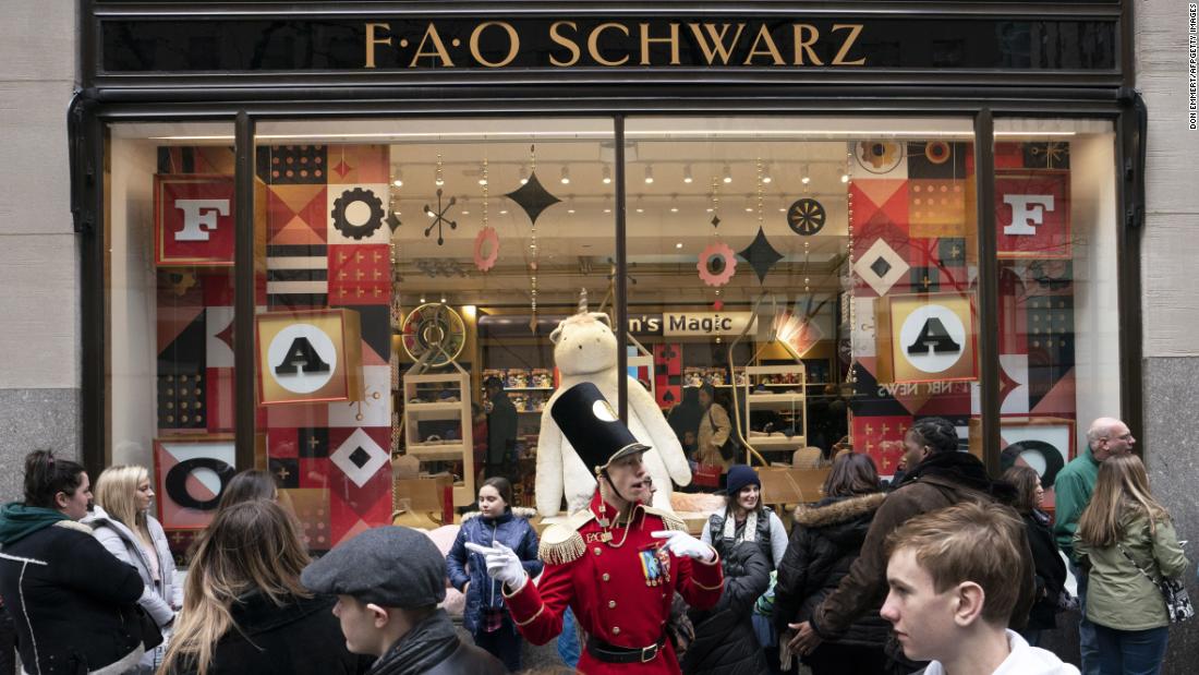 FAO Schwarz to expand internationally and return to NYC