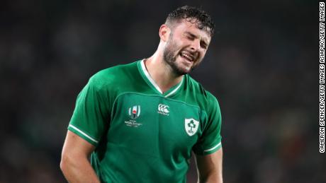 Robbie Henshaw got one of two consolation tries for Ireland.