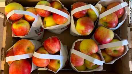   A Michigan Manufacturer Reminds Apples in Eight States for Possible Listeria Pollution 