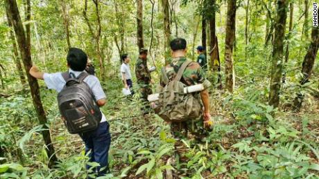 People search for missing British backpacker Amelia Bambridge on Koh Rong island.