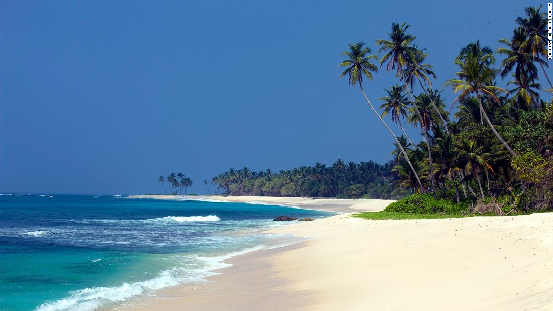 Sri Lanka reopens borders to international travelers