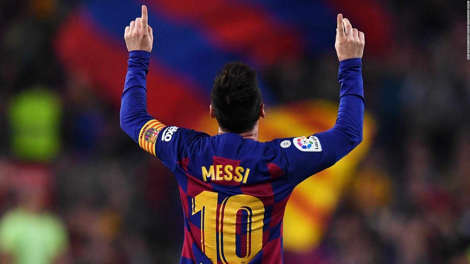 Lionel Messi Scores 700th Career Goal But Barcelona Stutter In Title Race Cnn