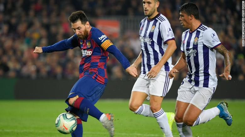Lionel Messi scored twice in Barcelona&#39;s 5-1 win over Valladolid Tuesday. 