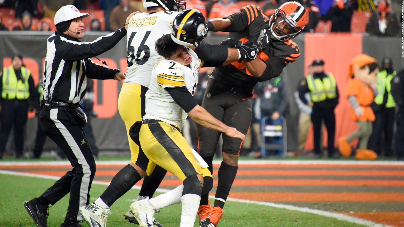 Myles Garrett Back With Cleveland Browns After Suspension For Hitting A Quarterback With His Own Helmet Cnn - who received suspensions in steeler brown brawl stars