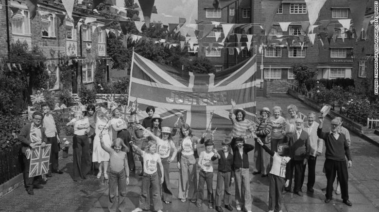 A street party during the Queen&#39;s 1977 Silver Jubilee.