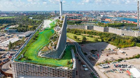 Copenhagen&#39;s recently opened waste-to-energy power plant doubles as a ski slope and a hiking trail.