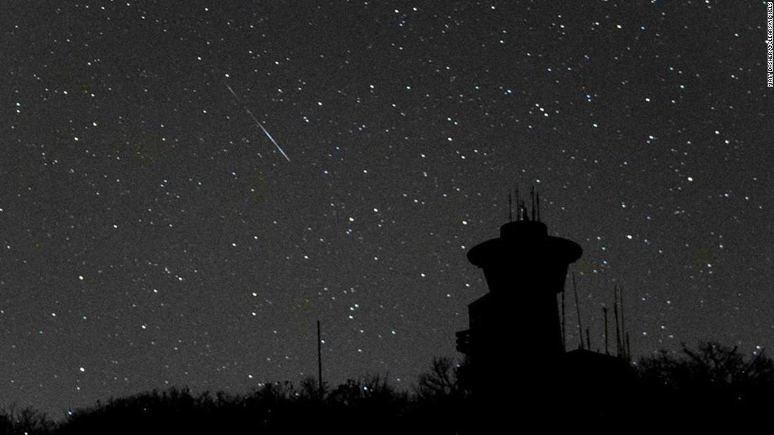 Leonid Meteor Shower Rewards Stargazers Who Braved The Cold Leonid 