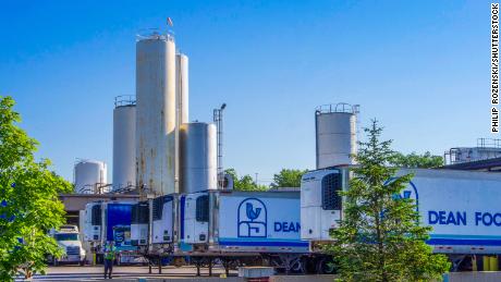 Dean Foods, the country&#39;s biggest milk processor, recently announced that it is filing for bankruptcy. 