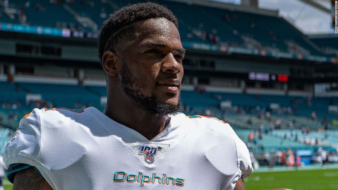 Dolphins release Walton after arrest for hitting girlfriend - WSVN