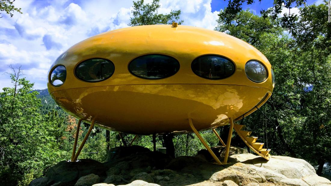 Futuro Home This Flying Saucer Is One Man S Vacation Home Cnn