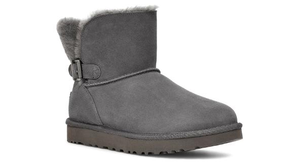 black uggs nordstrom