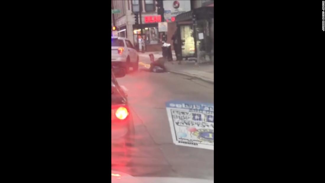 Video Captures Chicago Police Officer Body Slam Man During Arrest Cnn Video