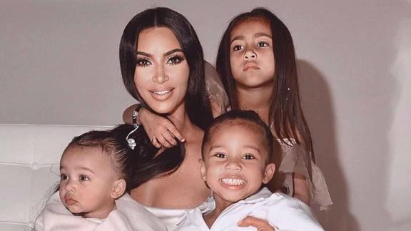 Kim Kardashian West Shares New Photos Of Kanye And Kids For Thanksgiving Cnn