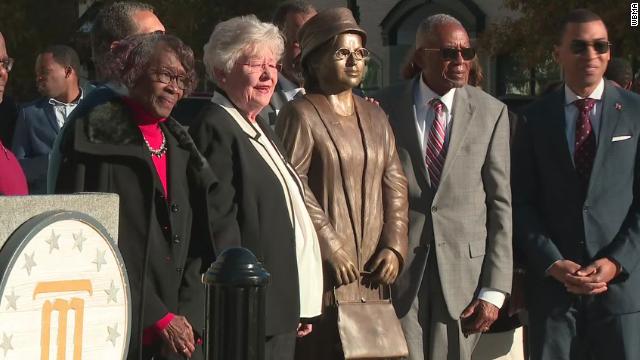 See How Alabama Honored Rosa Parks Gemist? Kijk Het Hier.