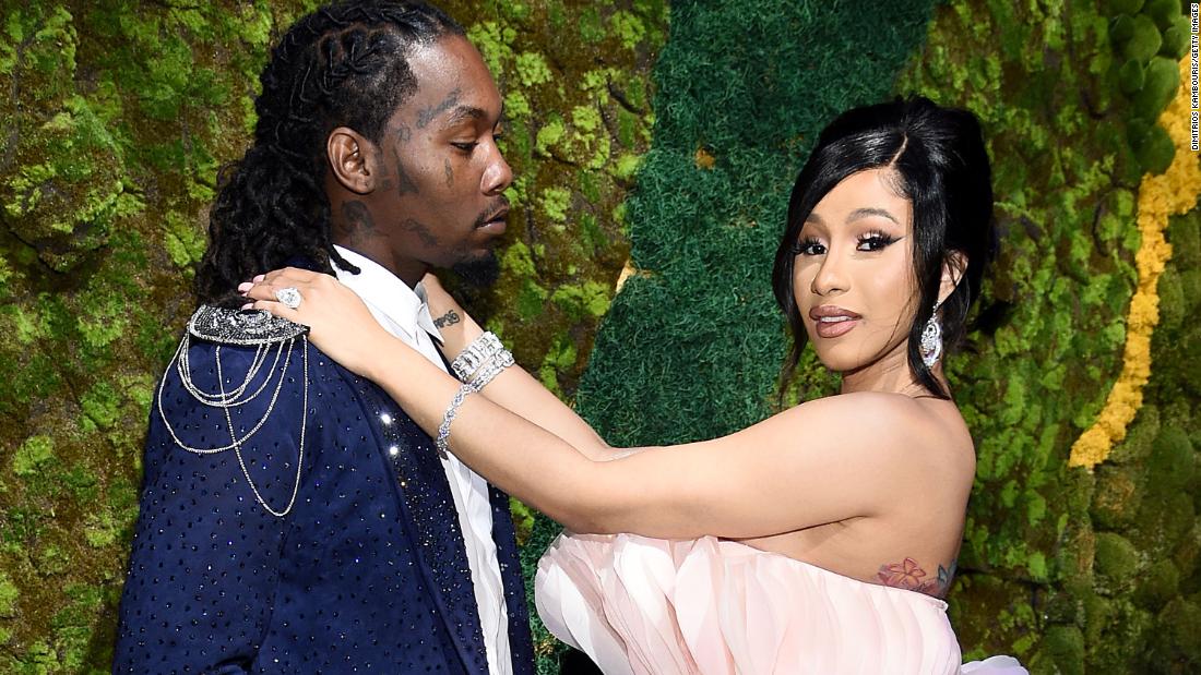 Cardi B debuts baby bump at BET Awards