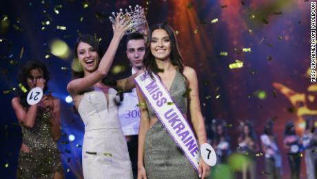 A model was disqualified from Miss World for being a mother. Now she&#39;s pushing back