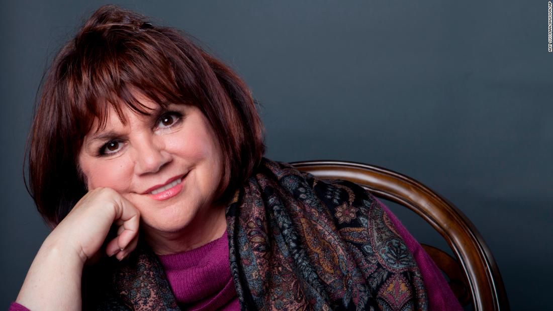 In 2013, Ronstadt revealed that she could no longer sing because of Parkinson&#39;s disease. &quot;I just lost a lot of different colors of my voice,&quot; she says in CNN Films&#39; documentary. &quot;Singing is really complex. And I was made most aware of it by having it banished. I can still sing in my mind, but I can&#39;t do it physically.&quot;