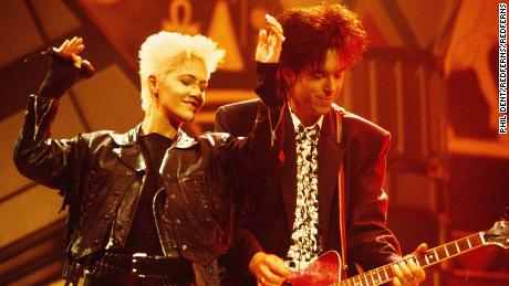 Marie Fredriksson and Per Gessle of Roxette perform on stage at the Smash Hits Poll Winners Party in London on November 11, 1990. 