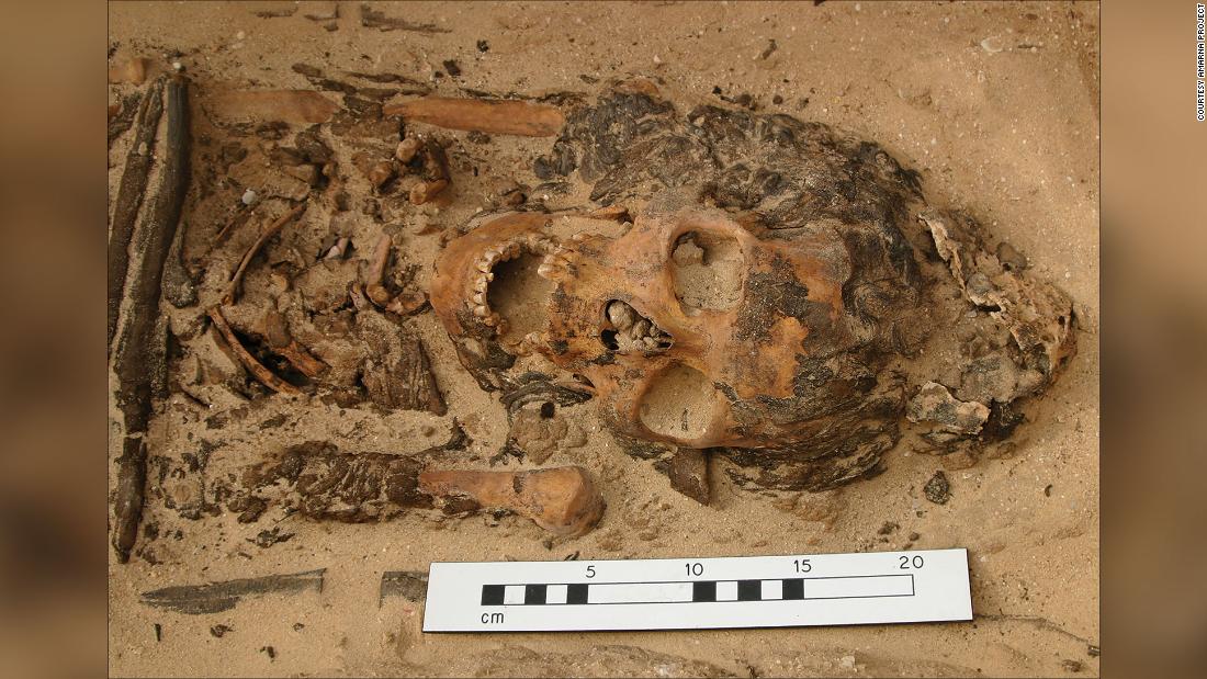 An ancient Egyptian head cone was first found with the remains of a young woman buried in one of Amarna&#39;s graves.