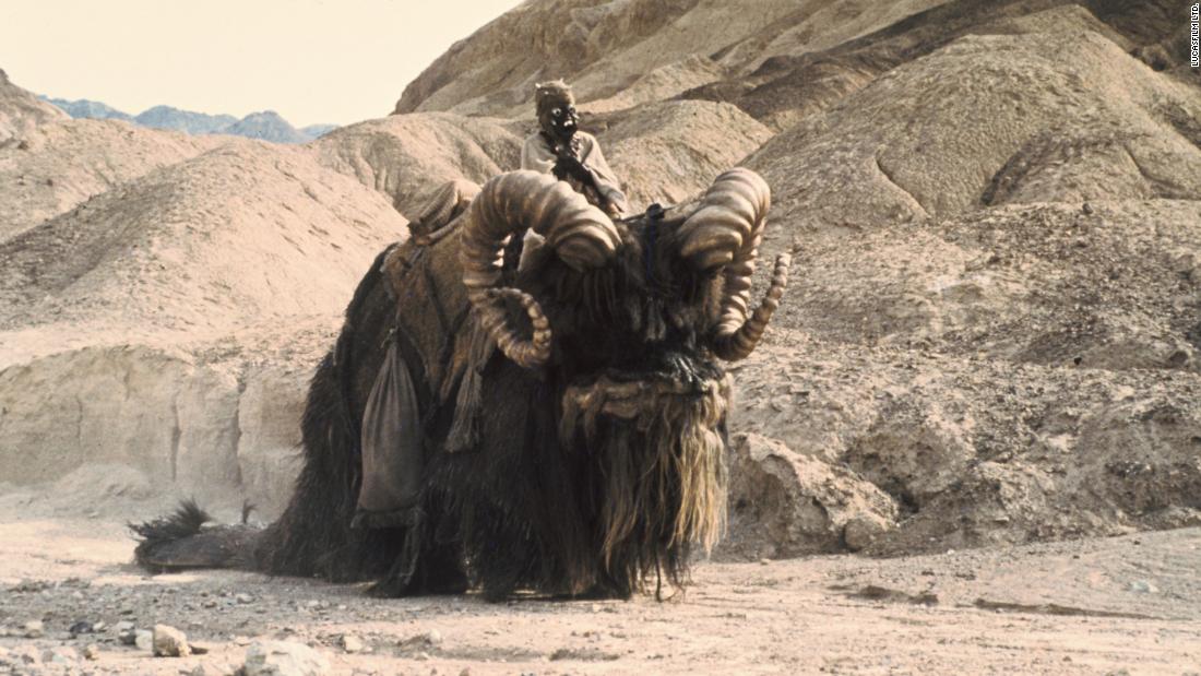 Banthas are beasts of burden used by the sand people on Tatooine and other desert planets. In &quot;A New Hope,&quot; the bantha was actually an elephant wearing a head mask, palm fronds and tubing.