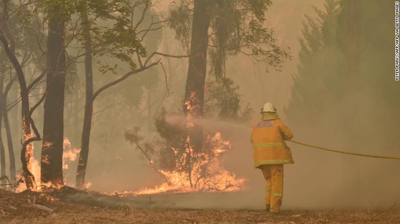 Australia's bushfires rage on amid a record-breaking heat wave