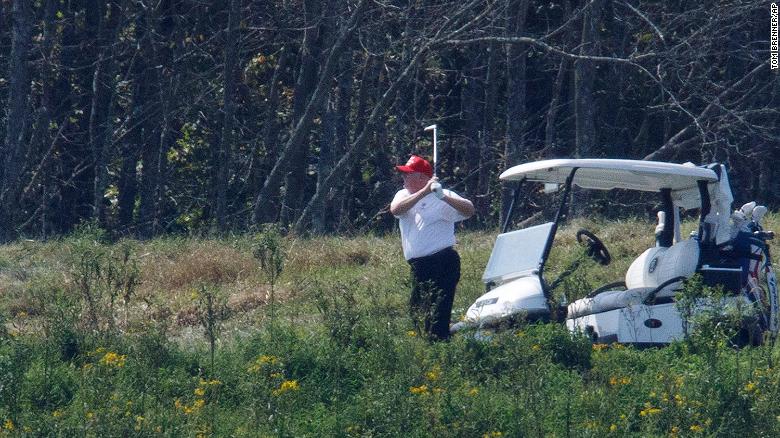 Trump likes to golf ... a lot