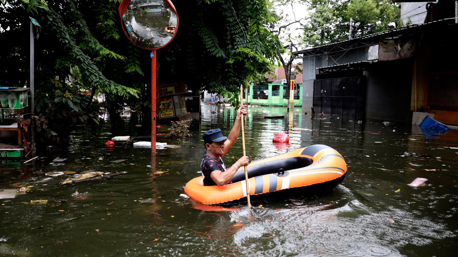 #66 People Now Killed By Flooding In Jakarta, And More Rain Appears To ...