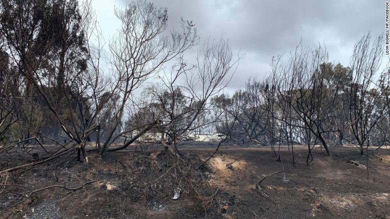&#39;Some images from today&#39;s drive around the Kangaroo Island fire ground with my friend and KI local Tony Nolan,&#39; Leon Bignell wrote on Facebook