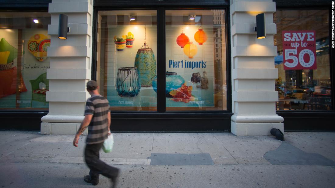 Pier 1 will close up to 450 stores