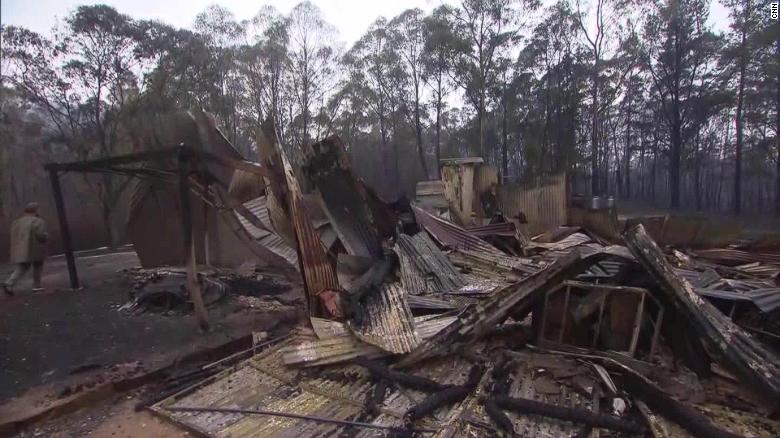 Australia fires pericoe home lost coren pkg_00001809