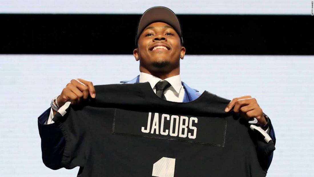 Raiders star Josh Jacobs, once homeless, bought his dad a house