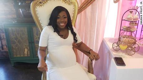 Mississippi Teacher Loses Unborn Child In A Crash After Her Baby