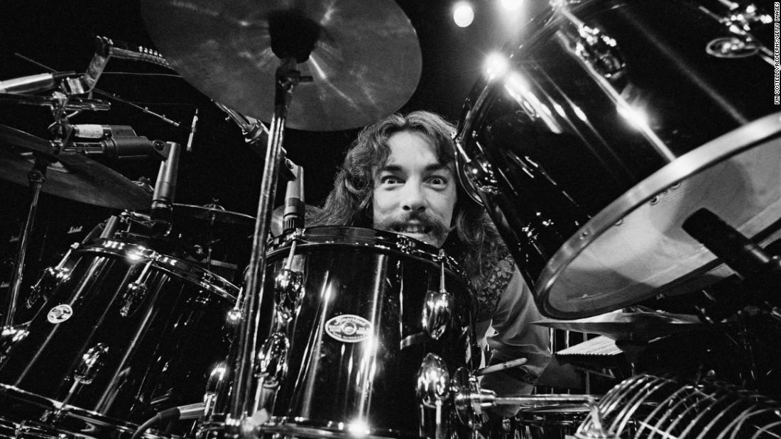 &lt;a href=&quot;https://www.cnn.com/2020/01/10/entertainment/neil-peart-rush-drummer-death-trnd/index.html&quot; target=&quot;_blank&quot;&gt;Neil Peart&lt;/a&gt;, who helped propel the band Rush to global stardom and sealed his place as one of the greatest drummers in rock music, died January 7 after a long battle with brain cancer, according to a family spokesman. He was 67.