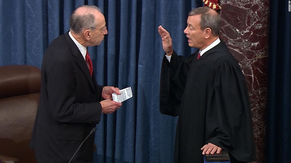Watch Supreme Court Chief Justice John Roberts Sworn In For Trump S