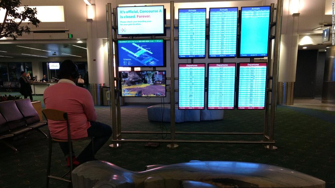 airport monitor